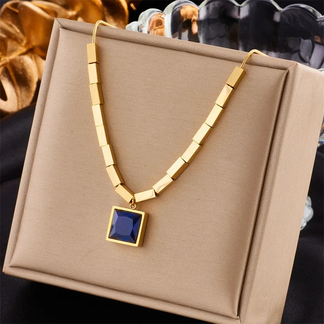 Stainless Steel Gold Pearl Pendant Necklace